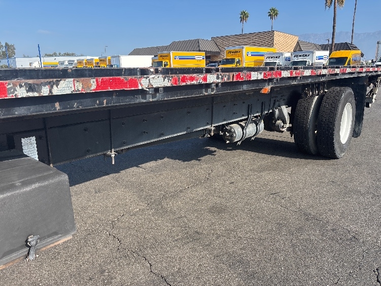 2020 Freightliner eM2 in Anaheim, CA — photo 5