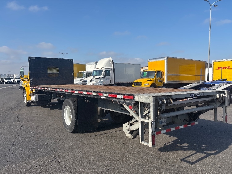 2020 Freightliner eM2 in Anaheim, CA — photo 6