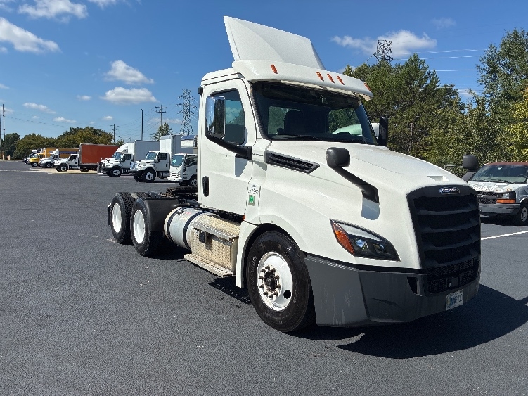 2020 Freightliner Cascadia in Concord, NC
