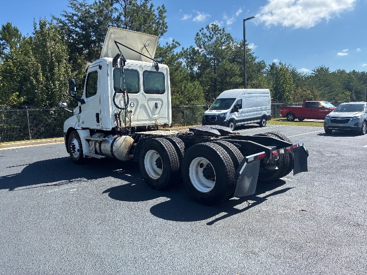2020 Freightliner Cascadia in Concord, NC — photo 5
