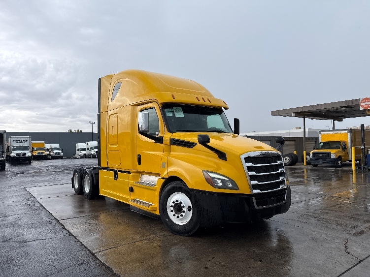 2020 Freightliner Cascadia in Phoenix, AZ