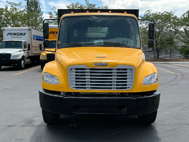 2020 Freightliner eM2 in West Sacramento, CA — photo 2