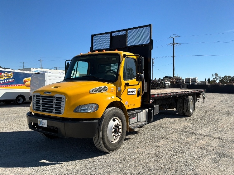 2020 Freightliner eM2 in Santa Rosa, CA — photo 3