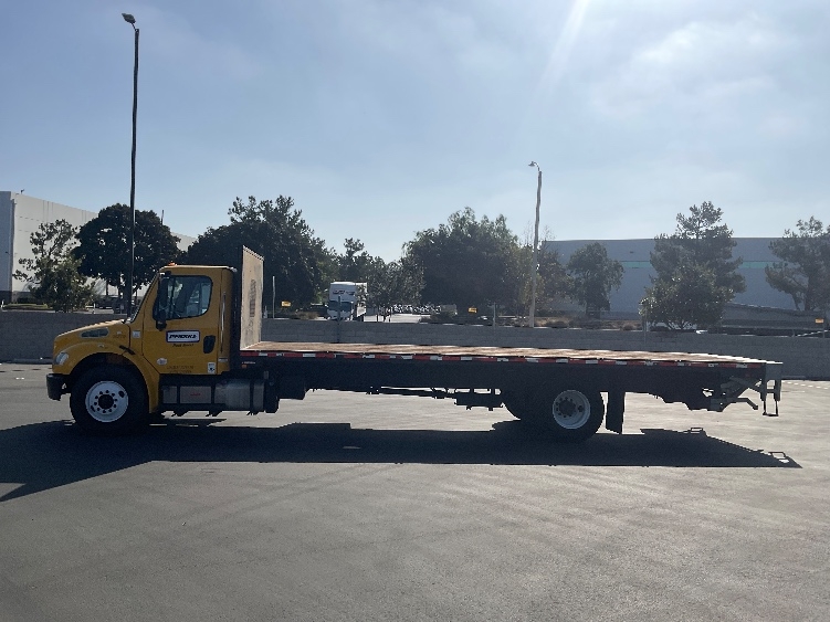 2020 Freightliner eM2 in Ontario, CA — photo 4