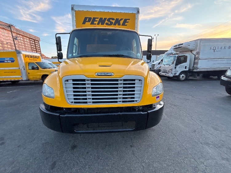 2020 Freightliner eM2 in Parsippany, NJ — photo 2