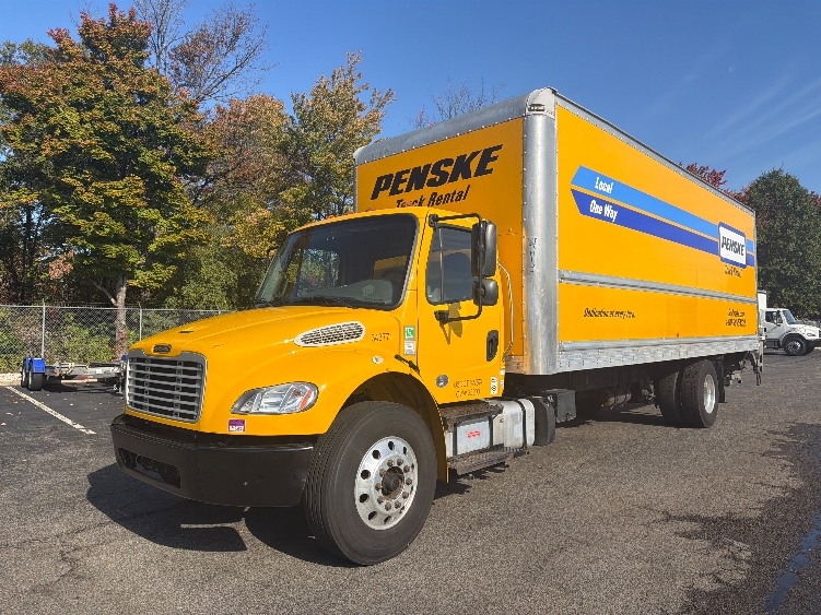 2020 Freightliner eM2 in North Bergen, NJ — photo 3