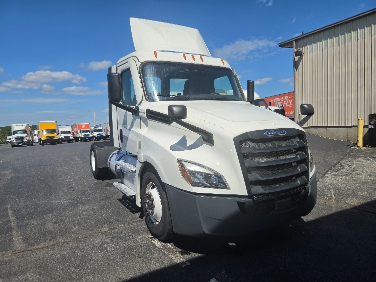 2021 Freightliner Cascadia