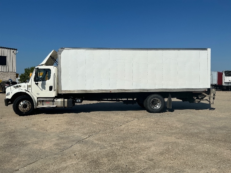 2021 Freightliner eM2 in Hammond, LA — photo 4