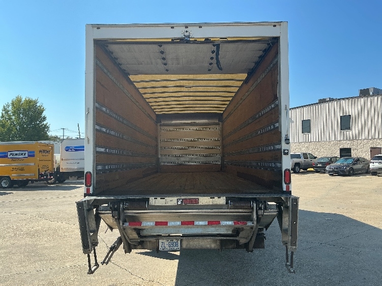 2021 Freightliner eM2 in Hammond, LA — photo 8