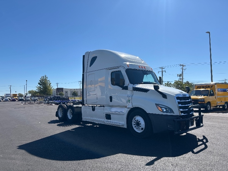 2021 Freightliner Cascadia in Oklahoma City, OK