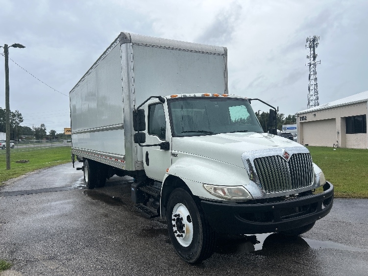 2020 International MV in Ocala, FL