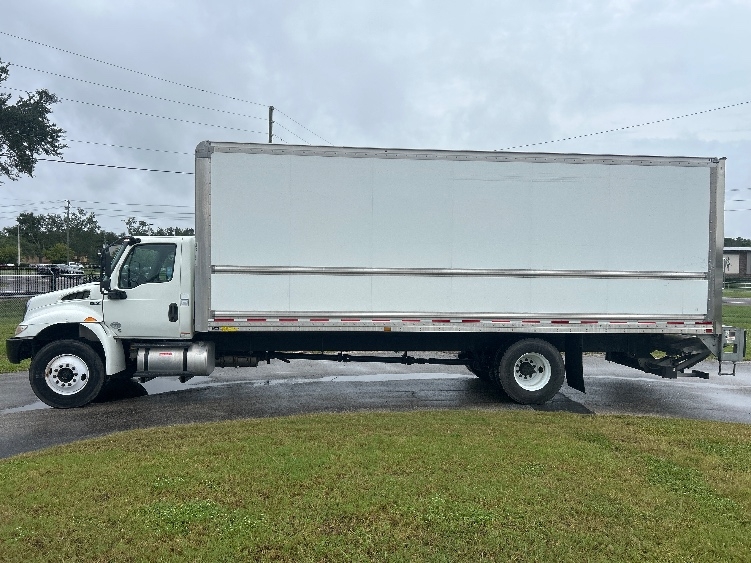 2020 International MV in Ocala, FL — photo 4