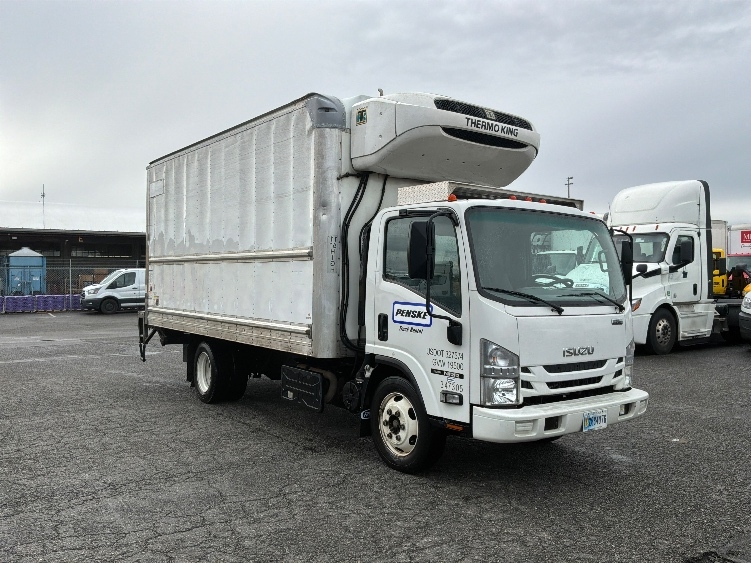 2020 Isuzu NRR in Everett, WA