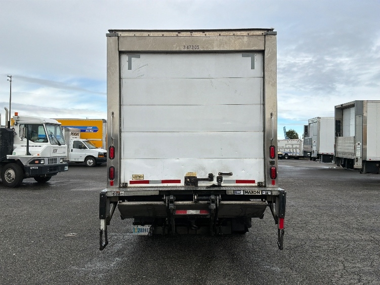 2020 Isuzu NRR in Everett, WA — photo 7