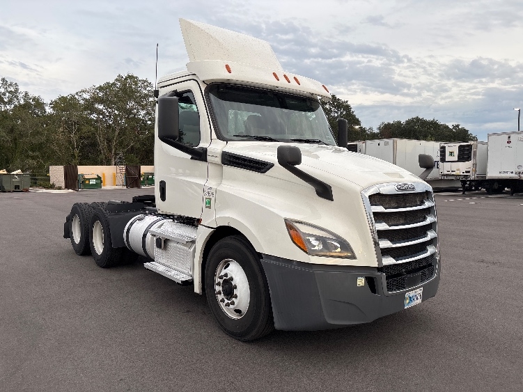 2020 Freightliner Cascadia in Ocala, FL
