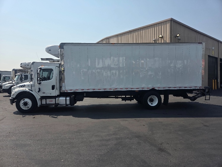 2020 Freightliner eM2 in Kent, WA — photo 4
