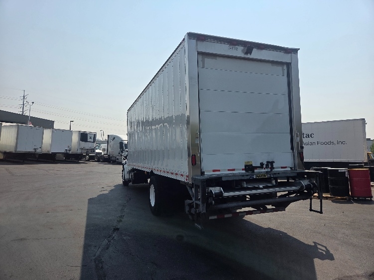 2020 Freightliner eM2 in Kent, WA — photo 6
