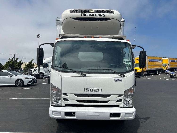 2020 Isuzu NRR in Torrance, CA — photo 2