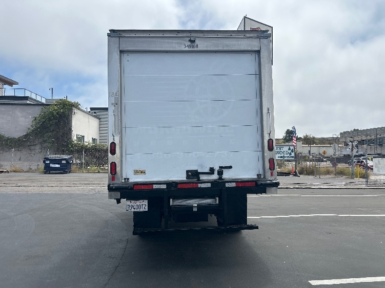 2020 Isuzu NRR in Torrance, CA — photo 7