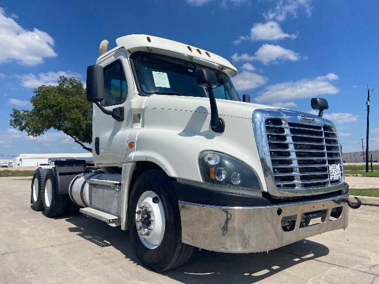 2020 Freightliner Cascadia in San Antonio, TX