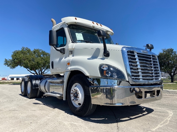 2020 Freightliner Cascadia in San Antonio, TX