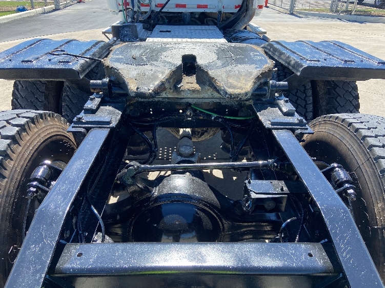 2020 Freightliner Cascadia in San Antonio, TX — photo 6