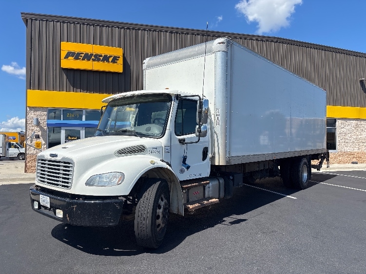 2020 Freightliner eM2 in Sterling, VA — photo 3