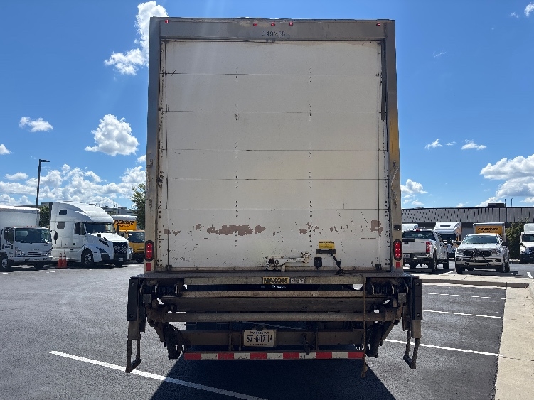 2020 Freightliner eM2 in Sterling, VA — photo 7