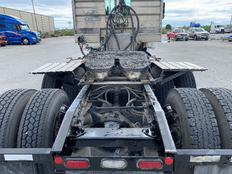 2020 Freightliner Cascadia in Moberly, MO — photo 6