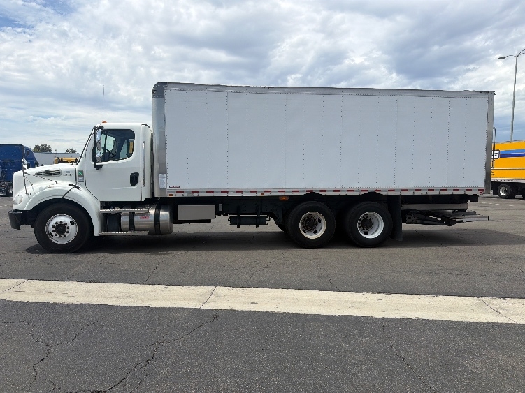 2020 Freightliner M2 112 in Fontana, CA — photo 4