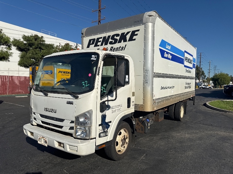 2020 Isuzu NQR in Fontana, CA — photo 3