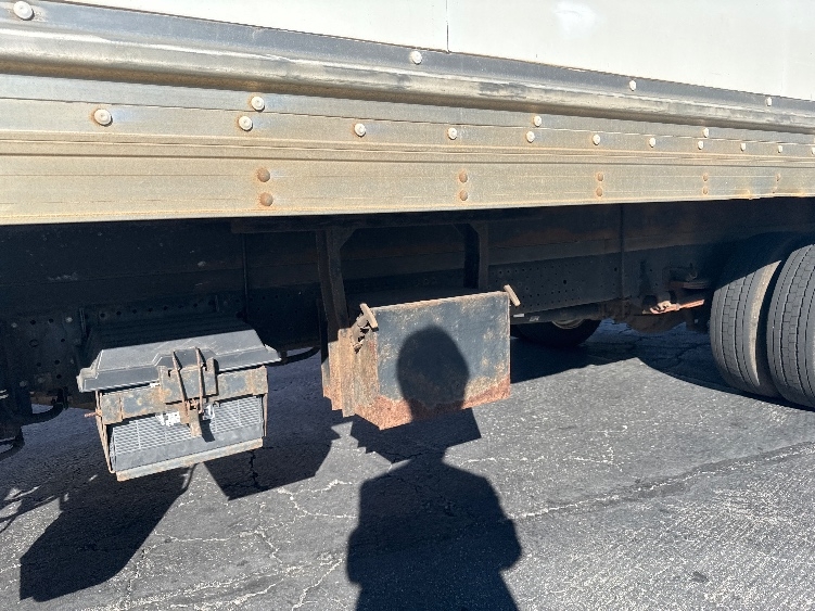 2020 Isuzu NQR in Fontana, CA — photo 5