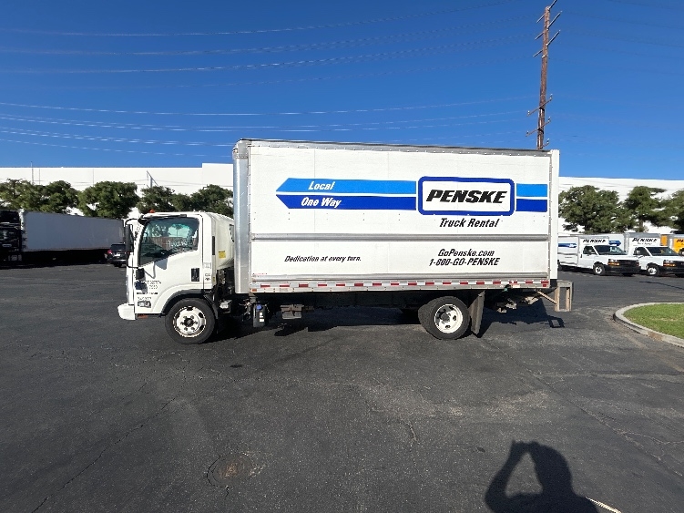 2020 Isuzu NQR in Torrance, CA — photo 4