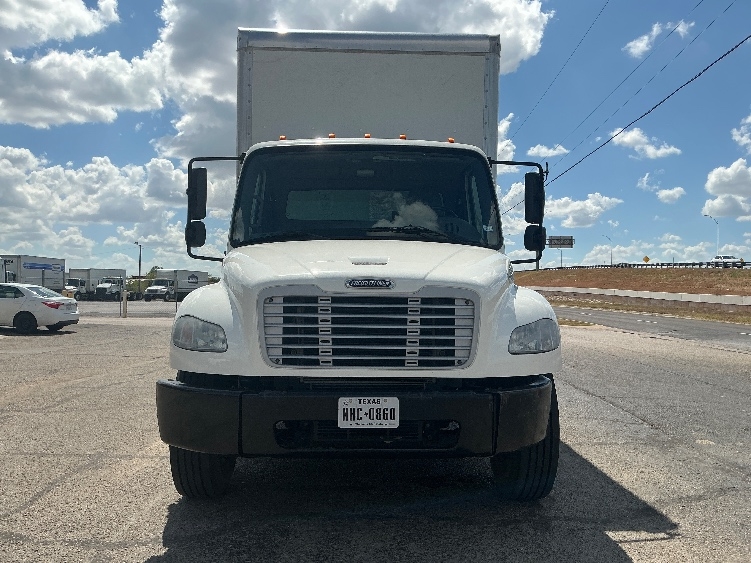 2020 Freightliner eM2 in Dallas, TX — photo 2