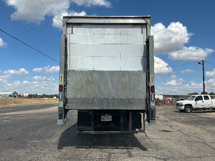 2020 Freightliner eM2 in Dallas, TX — photo 7