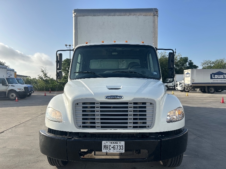 2020 Freightliner eM2 in Dallas, TX — photo 2