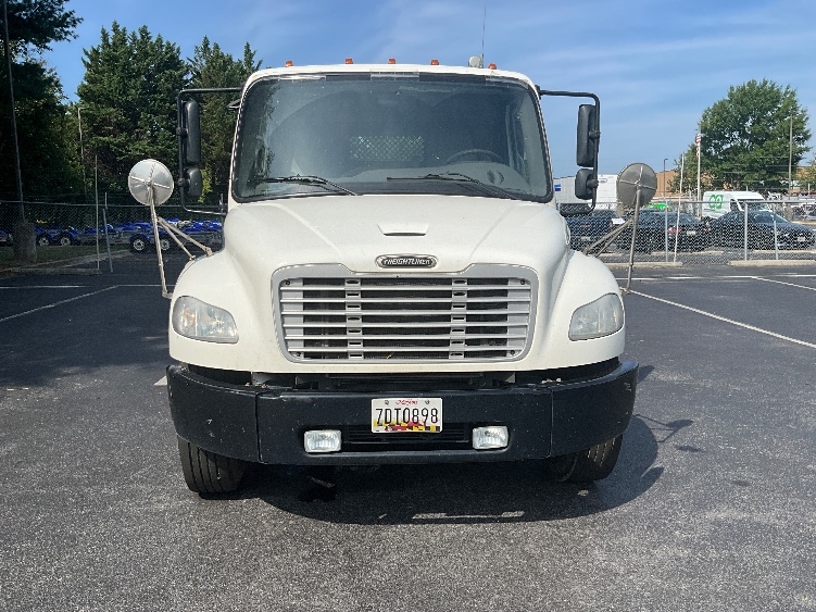 2020 Freightliner eM2 in Capitol Heights, MD — photo 2