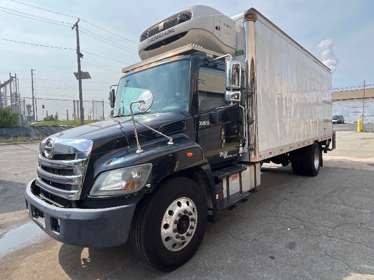 2020 Hino 268 in Monmouth Junction, NJ — photo 3
