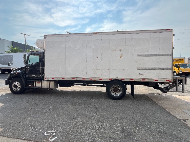 2020 Hino 268 in Monmouth Junction, NJ — photo 6