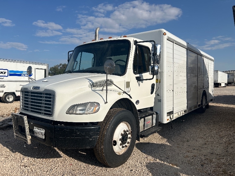 2020 Freightliner eM2 in Amarillo, TX — photo 3
