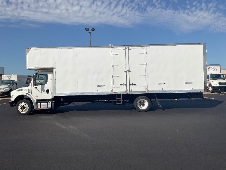 2020 Freightliner eM2 in Lansing, MI — photo 4