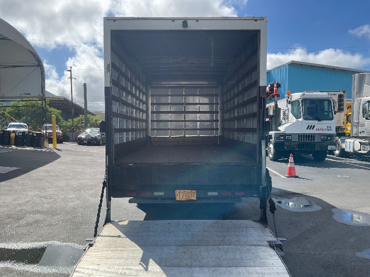 2020 Isuzu NQR in Torrance, CA — photo 8