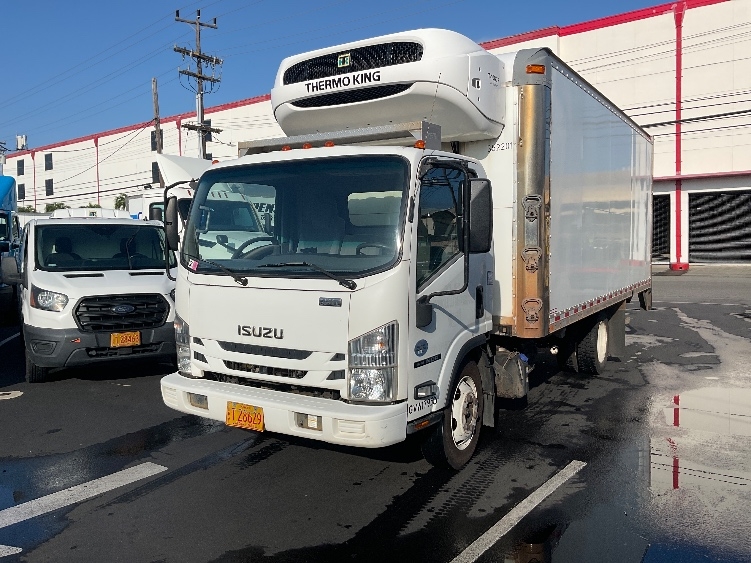 2020 Isuzu NQR in La Mirada, CA — photo 3