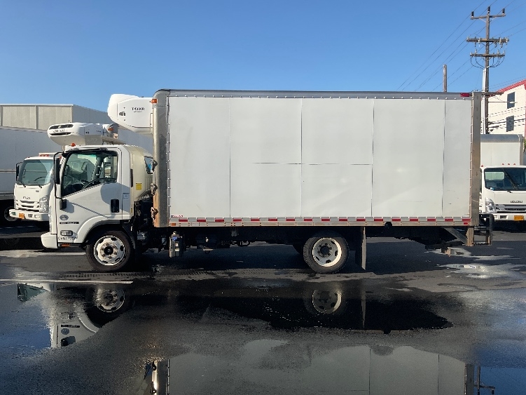 2020 Isuzu NQR in La Mirada, CA — photo 4