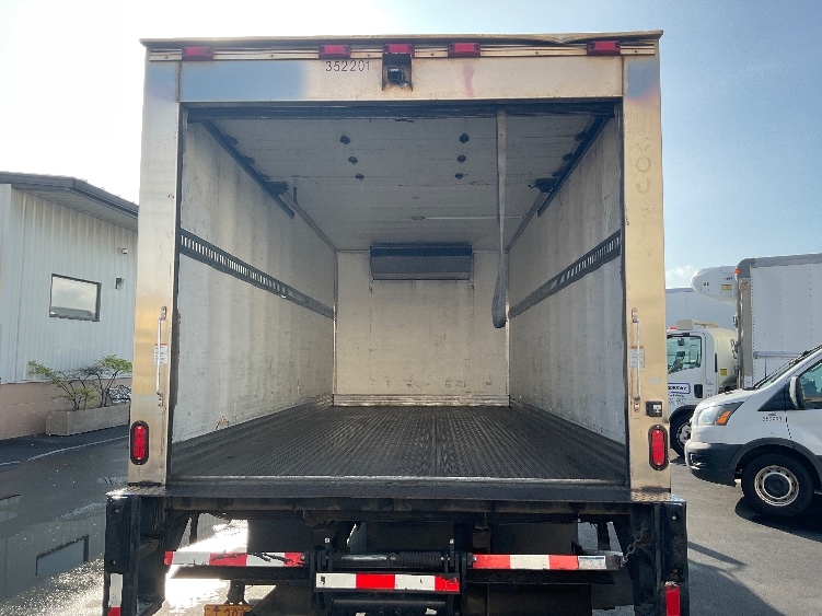 2020 Isuzu NQR in La Mirada, CA — photo 8