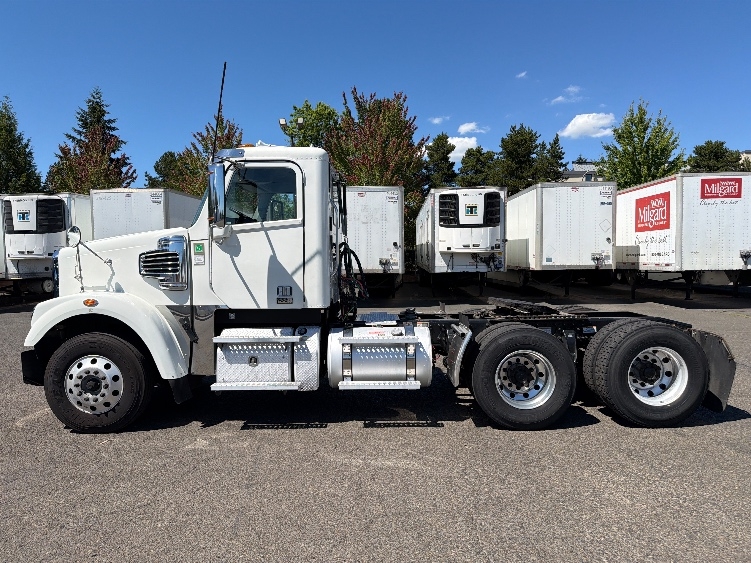 2020 Freightliner in West Sacramento, CA — photo 4