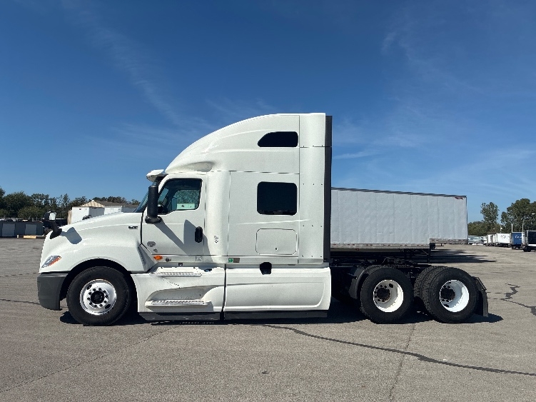 2020 International LT in Fort Wayne, IN — photo 4