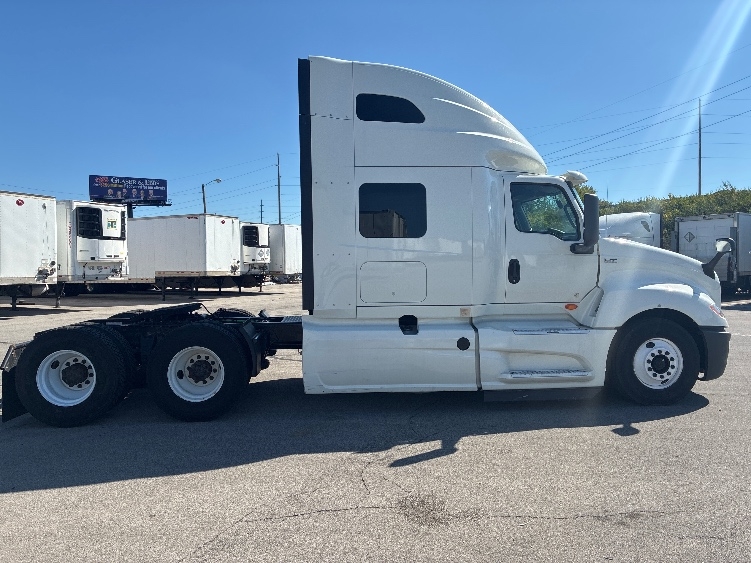 2020 International LT in Fort Wayne, IN — photo 8