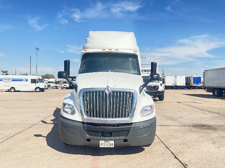 2020 International LT in Dallas, TX — photo 2