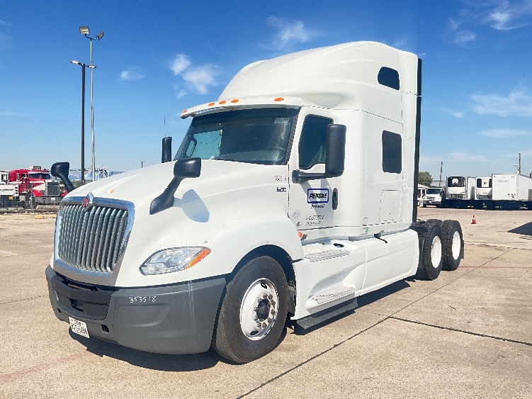 2020 International LT in Dallas, TX — photo 3
